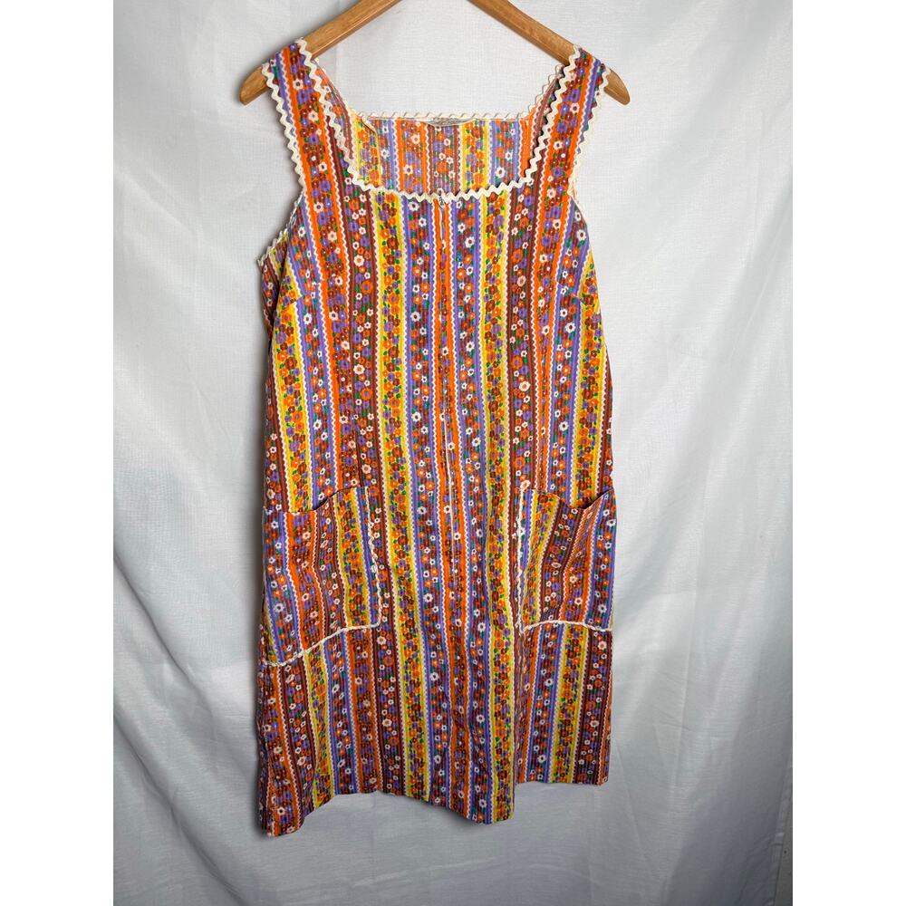 Vintage 70’s Housedress with Pockets, Komar for Leisurely Living, Small